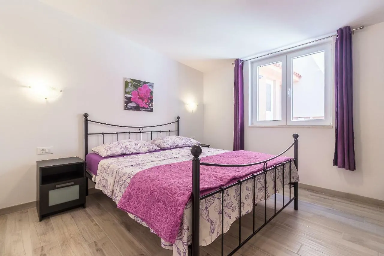 Apartment Taja Ližnjan