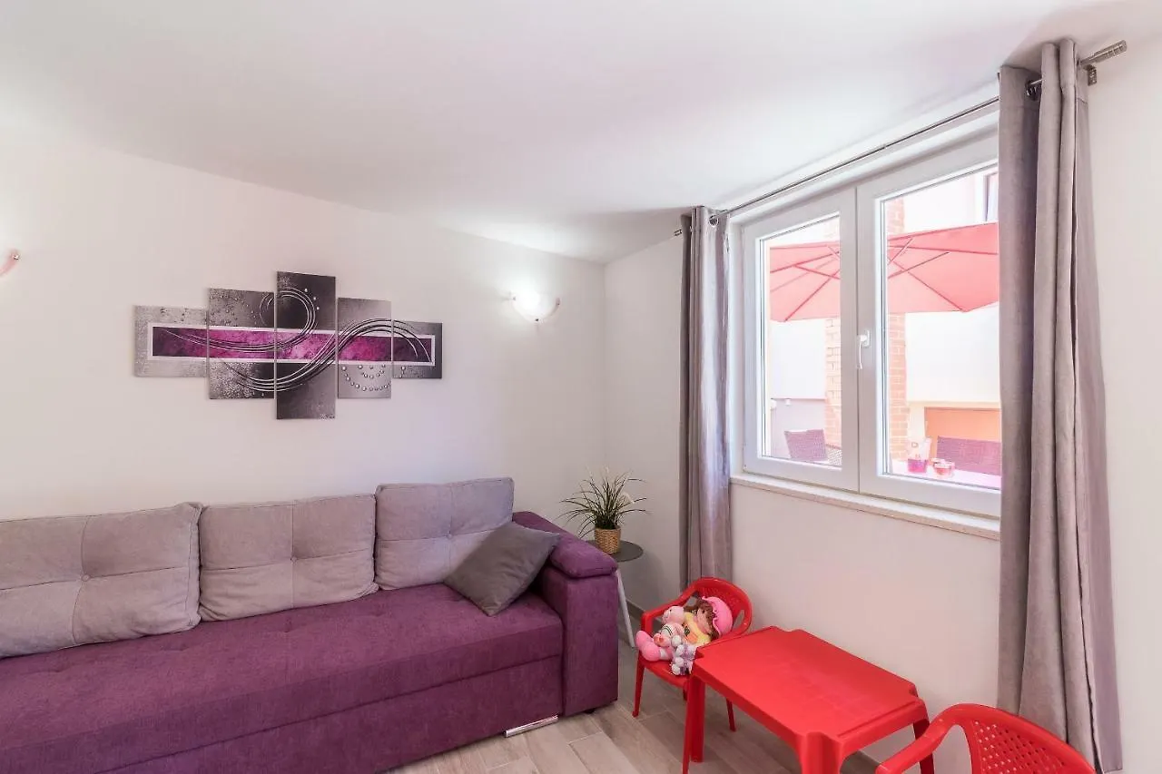 Apartment Taja Ližnjan